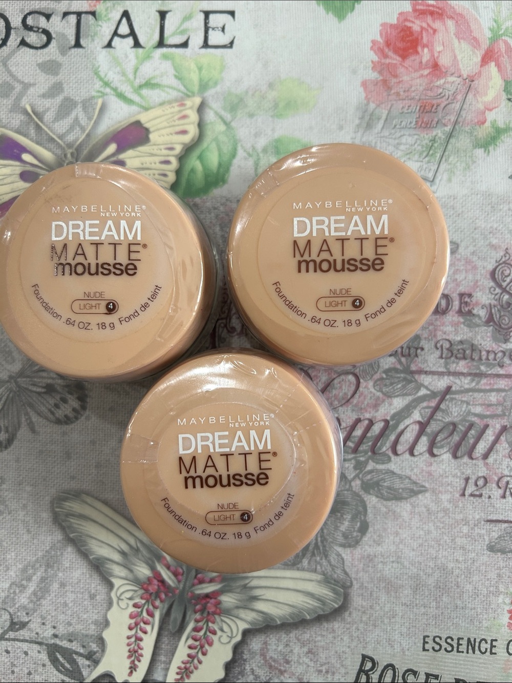 LOT OF 3 Maybelline Dream Matte Mousse Foundation - Nude Light 🦋 FIRM PRICE 🦋